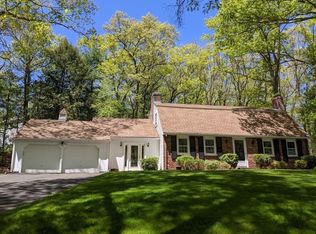 4 Crown Point Rd, Sudbury, MA 01776