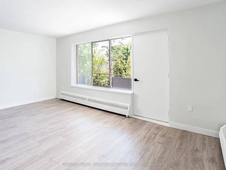 371 Lakeshore Rd W #205 — Photo 8