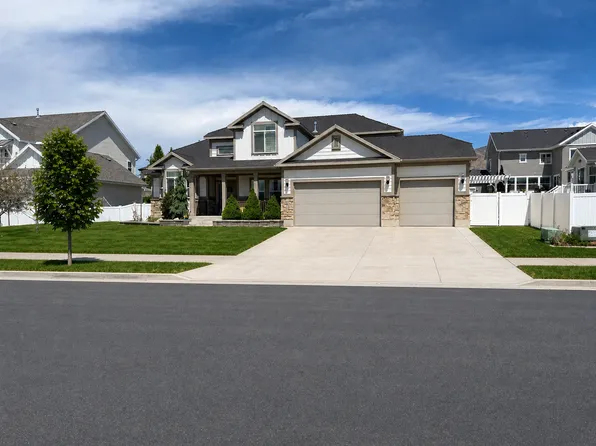 744 W Ridgeline Dr, Lehi, UT 84043