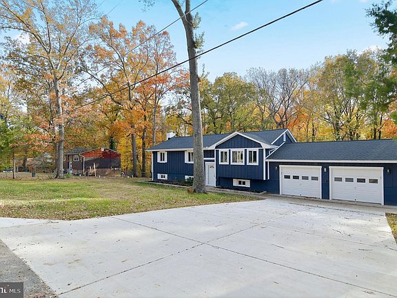 2nd image of 2016 Spring Grove Dr