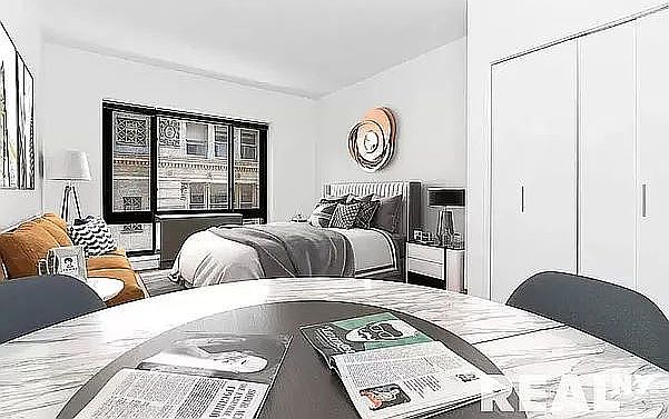 1st image of 30 W 18th St APT 7E