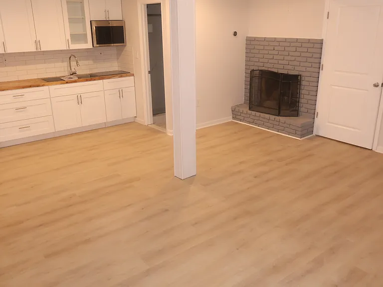 27 Hoyt St — Photo 9