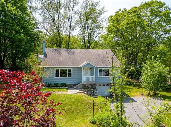 34 Old Southbridge Rd, Dudley, MA 01571