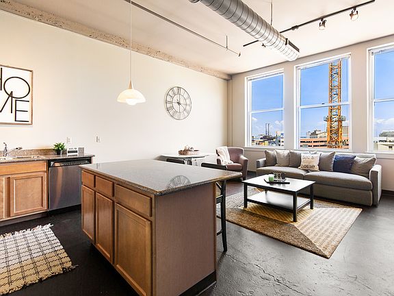 5th image of 1247 Woodward Ave #14-312