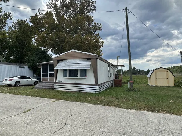 19875 E Highway 40 #29, Silver Springs, FL 34488