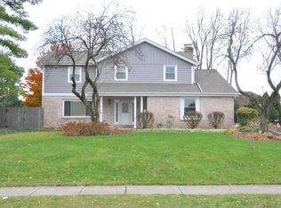 2033 Keswick Dr, Columbus, OH 43220