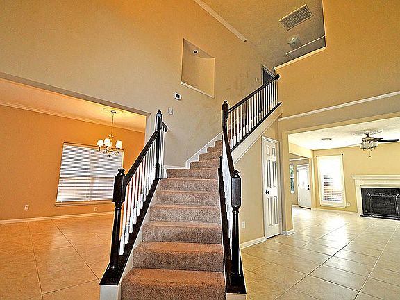 Open Floor Plan with Tiled Entry.