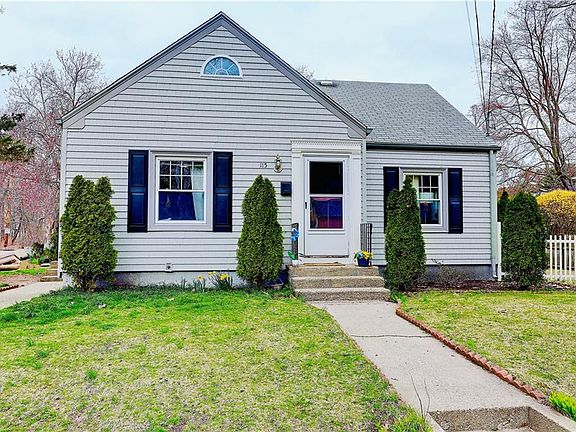 2nd image of 115 Harris Ave