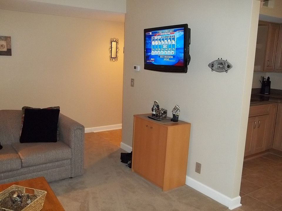 Living Rm View 4 - TV
