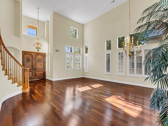 5th image of 2144 Terrena Valley Dr