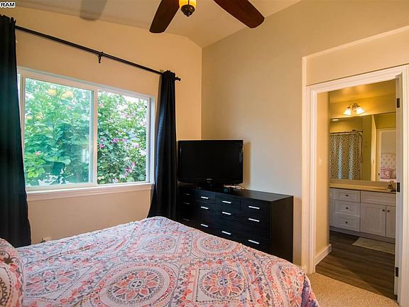 3rd image of 663 Meakanu Ln APT 705