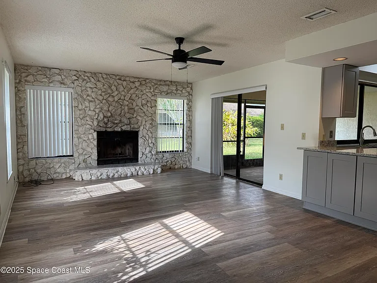 2180 Vista Ter — Photo 12