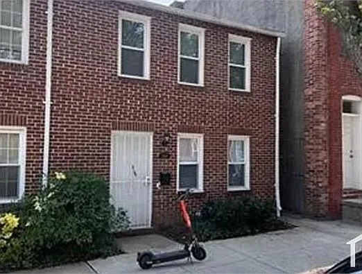 1309 Ashland Ave