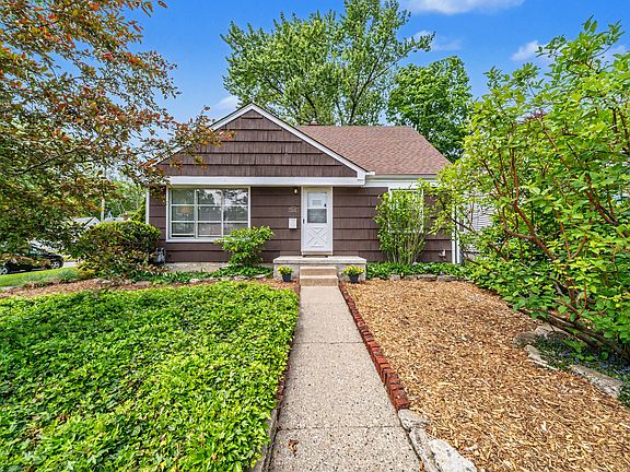 5th image of 1136 Lester Ave