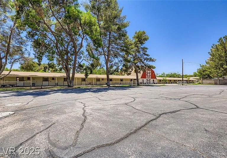 7082 Mira Vista St — Photo 35