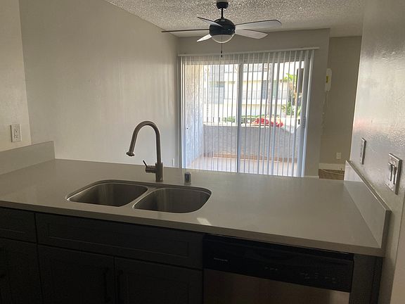 4th image of 1234 N Edgemont St APT 102