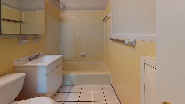 Rented by Bond New York | media 26