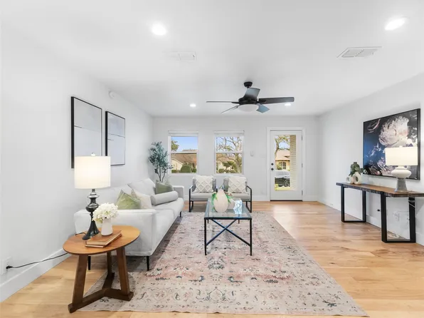 1003 Porpoise St, Austin, TX 78734