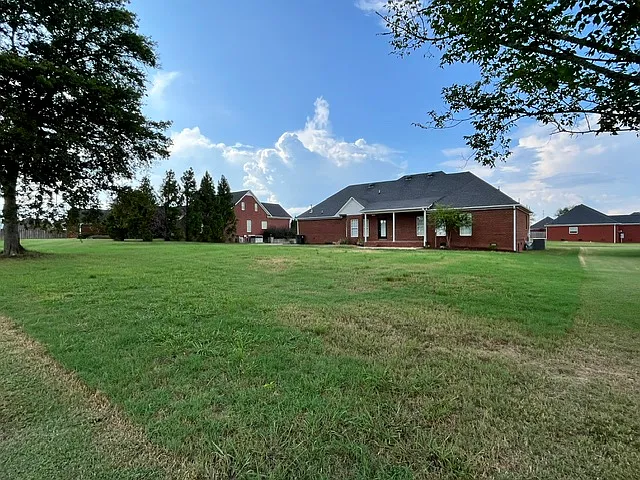 17916 Remington Dr — Photo 7