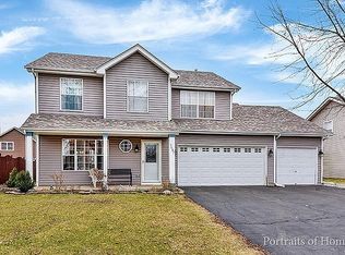 1037 Legrande Ave, Aurora, IL 60506