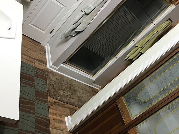 4th image of 42 Dailey Dr