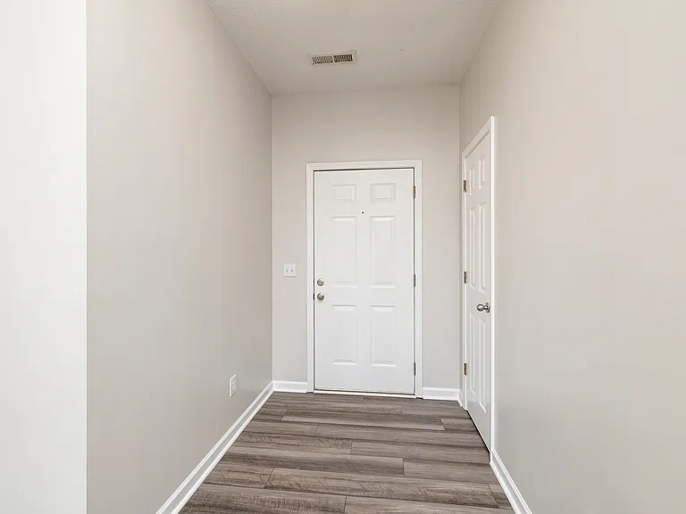 1755 Titanic Ct — Photo 6