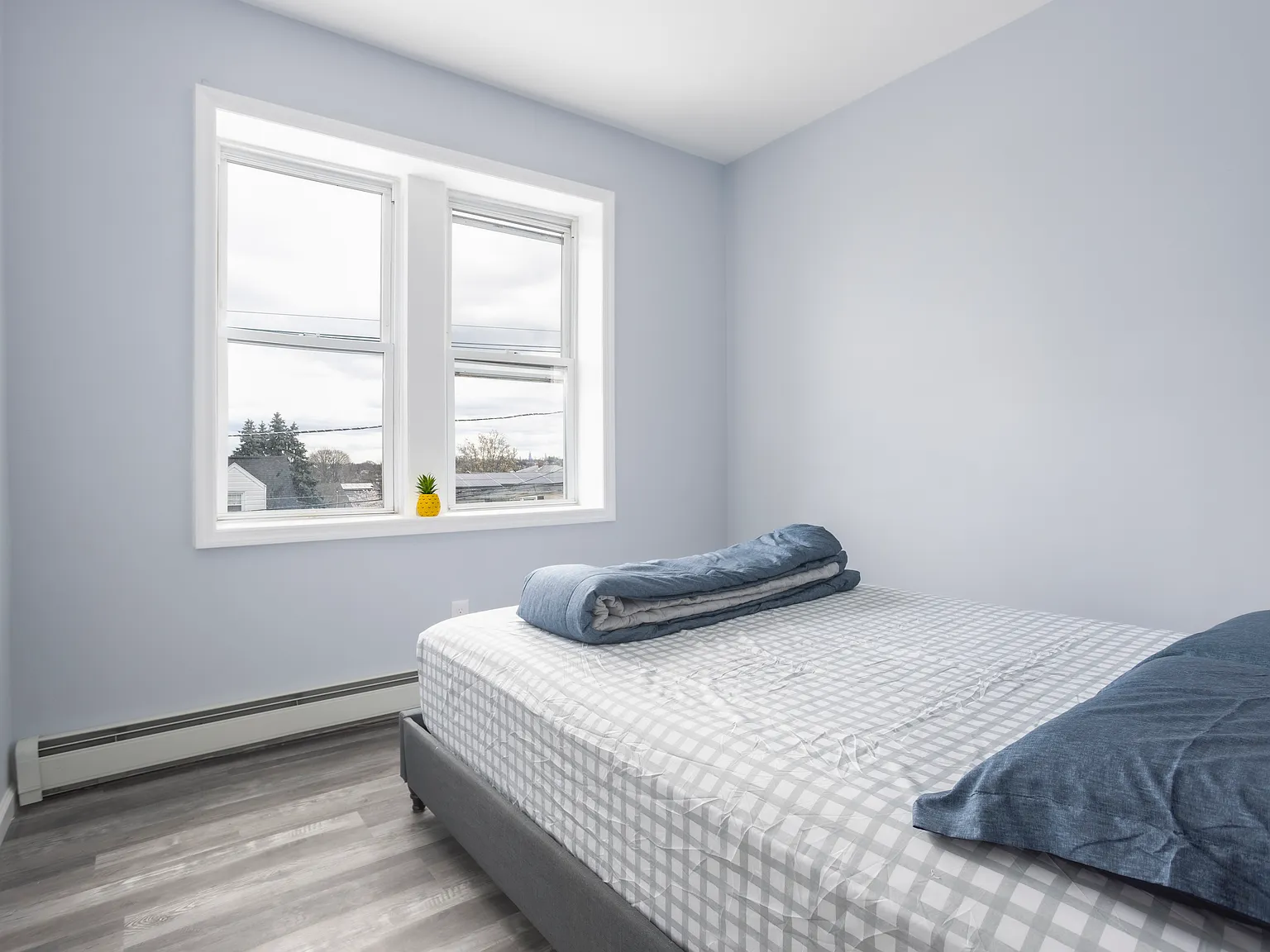 5 bed, 900 sqft, $7,500 — Photo 3