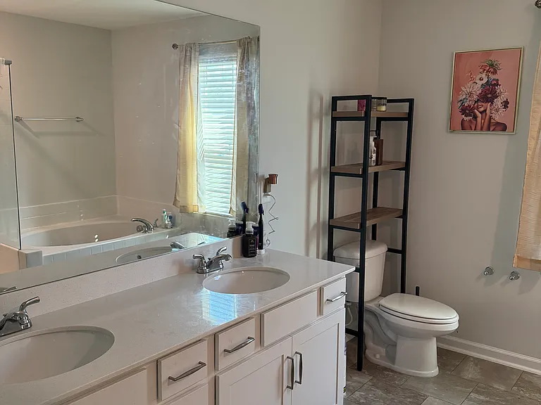 1070 Matchingham Dr — Photo 4