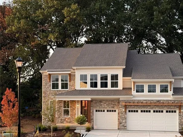12315 Wildlife Trl, Town And Country, MO 63141
