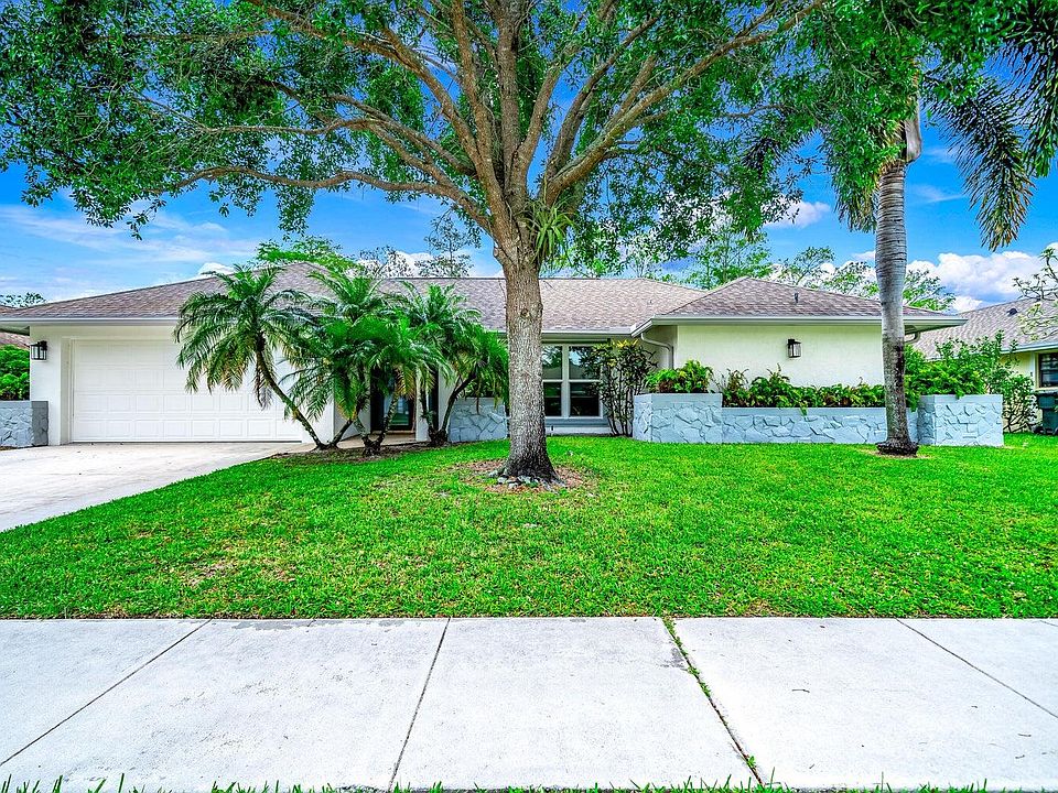 1724 Primrose Ln, Wellington, FL 33414 | Zillow