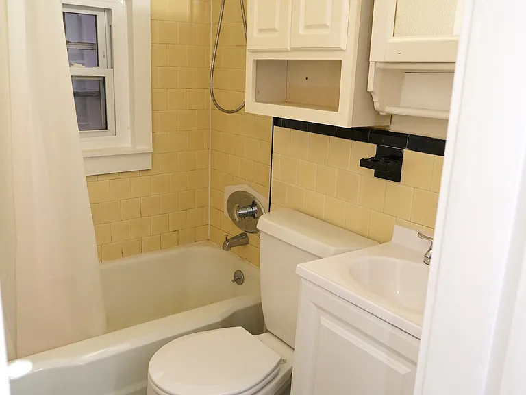 1872 Commonwealth Ave #7 — Photo 11