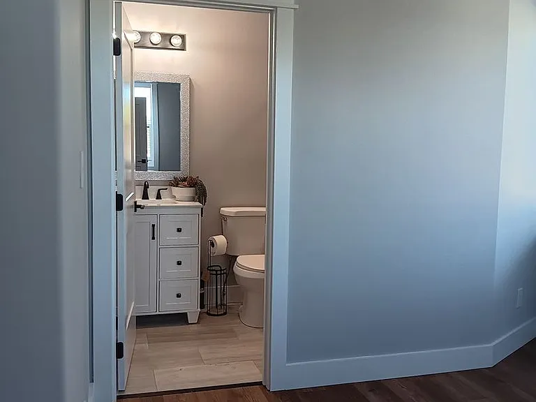 2230 Laurel Ave #3 — Photo 16