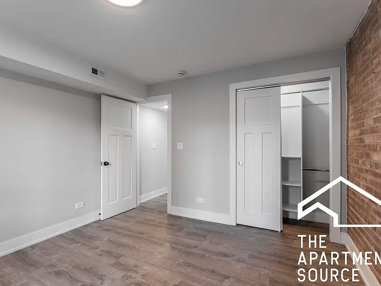 1214 N La Salle Dr #F2 — Photo 10