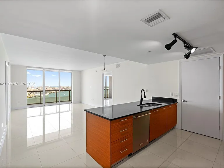 50 Biscayne Blvd #2604 — Photo 10
