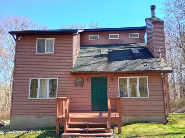 169 Squirrel Tail Ct, Bushkill, PA 18324
