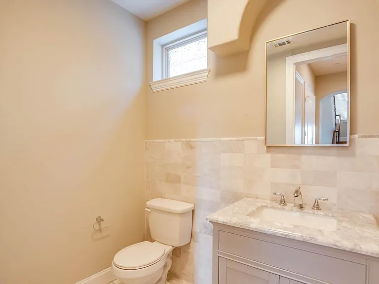 3817 Bowser Ave #B — Photo 6