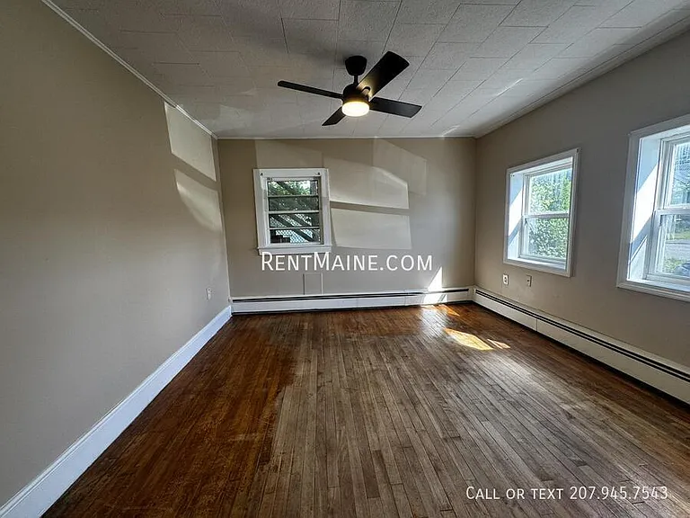 172 College Ave #5 — Photo 3