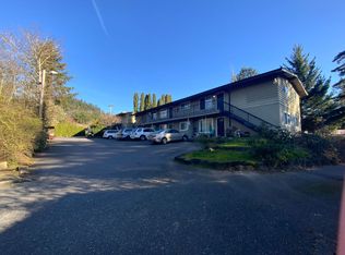 6740 SW Canyon Rd #10, Portland, OR 97225