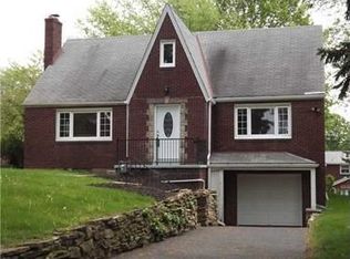 3749 Sunset Dr, Homestead, PA