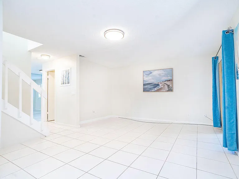 950 S Kanner Hwy #Townhouse 124 — Photo 3
