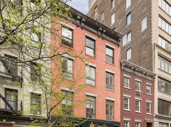 257 West 19th Street image 8 of 8