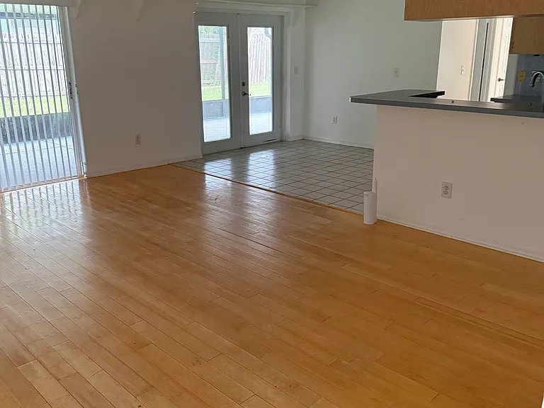 9716 Cypress Shadow Ave — Photo 5