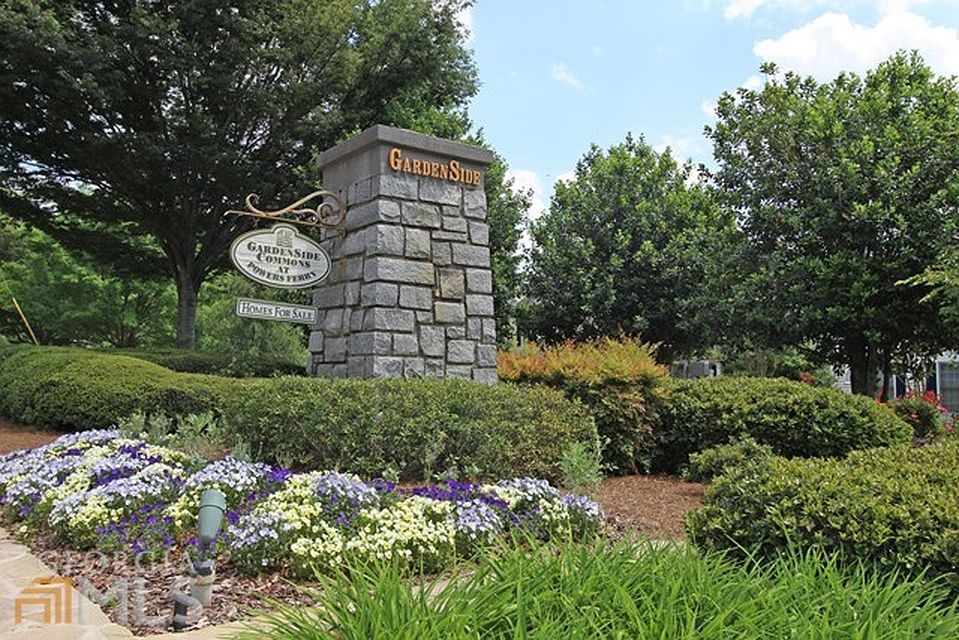 1st image of 784 Gardenside Cir SE