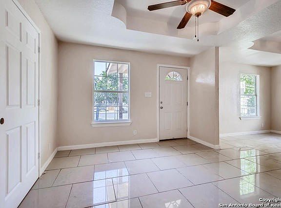 3rd image of 242 Estrella St