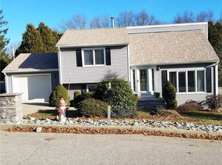 4 Bratt Ln, West Warwick, RI 02893