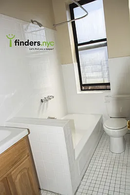 Rented by Clove Realty LLC | media 6