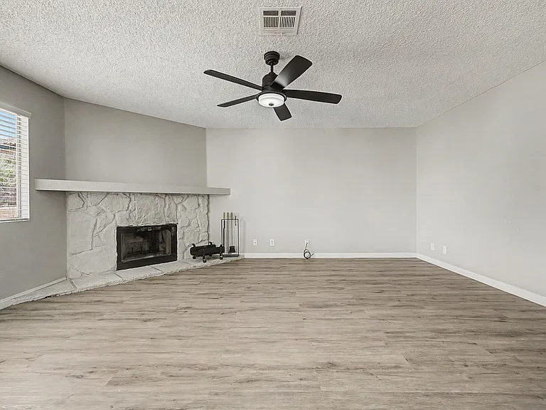 1513 Cedar Rock Ln #202 — Photo 9