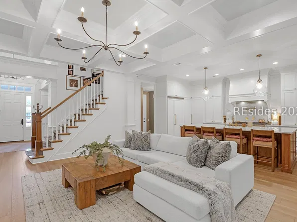 91 Farnsleigh Avenue, Bluffton, SC 29910