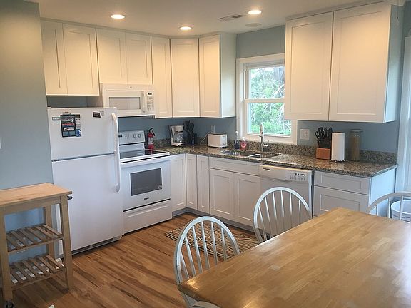 Kitchen - Remodeled 2020