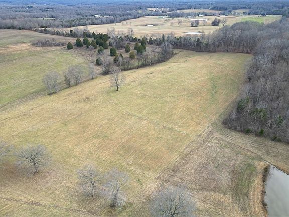 4th image of 1038 Maple Valley Rd